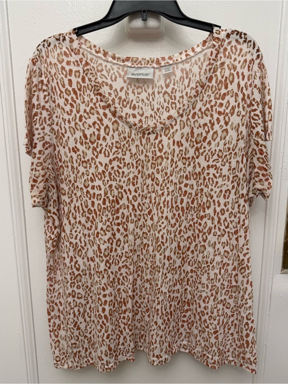 Avenue Cream & Brown Burn Out Leopard Print Short Sleeve Top Size 22 / 24